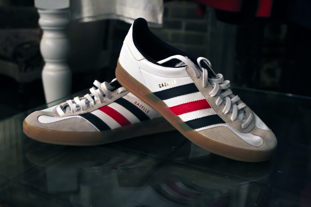 adidas gazelle silver green womens adidas Originals Gazelle - Mineral Green/Off White/Cream White - Trainers main image 1