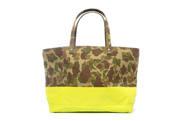 SOPHNET. 2 Tone Duck Hunter Camouflage Tote Bag
