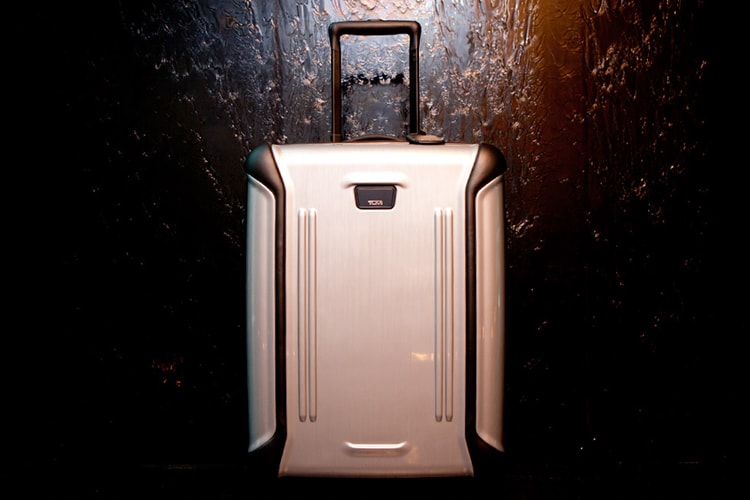 Tumi 2012 Spring/Summer Collection Preview @ Watermark Hong Kong