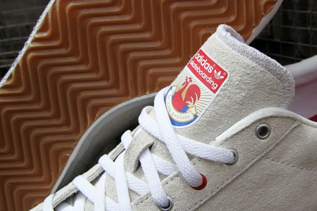 adidas Skateboarding 2012 Rod Laver Running White/Collegiate