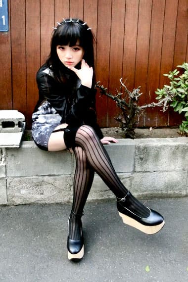 CASIO EXILIM ZR200 x YONE: Harajuku Kawaii