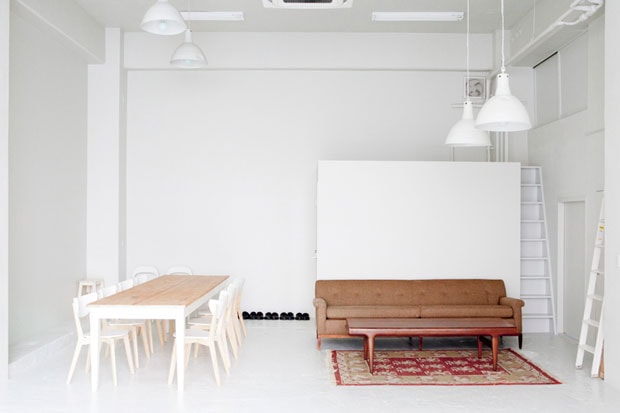 COSTA MESSA Studio WhiteBase