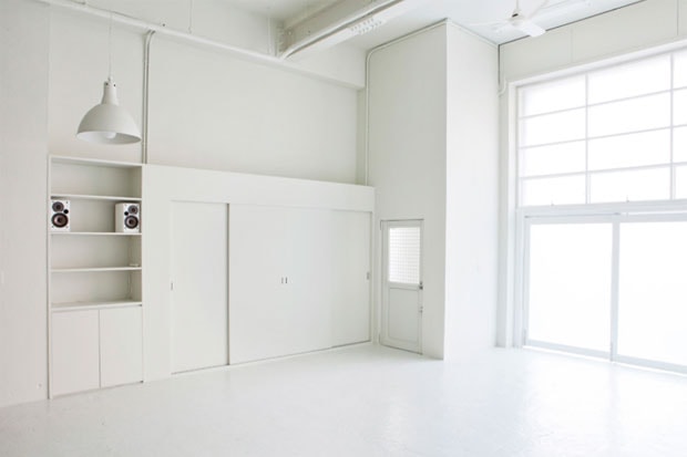 COSTA MESSA Studio WhiteBase