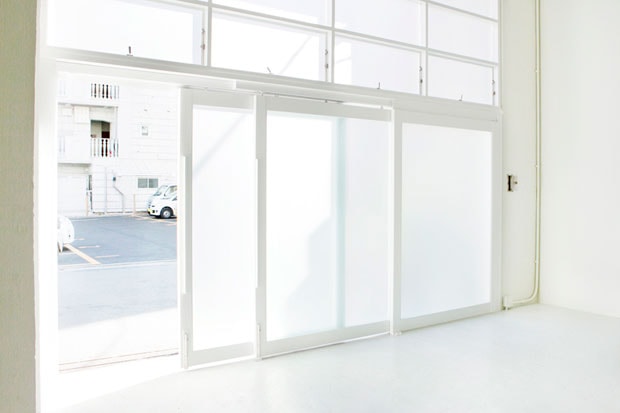 COSTA MESSA Studio WhiteBase
