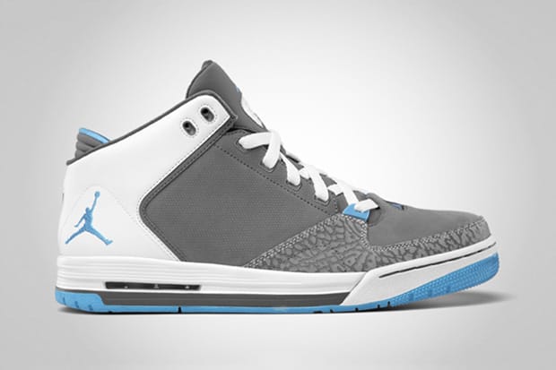 go blue jordan shoes
