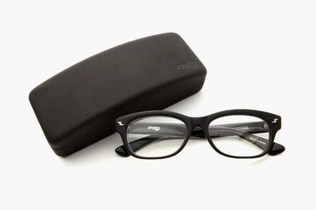 montage x KANEKO OPTICAL Glasses