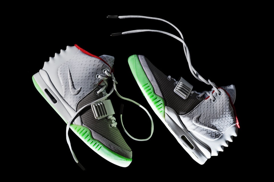 Nike 'Air Yeezy II' in platinum (2012)