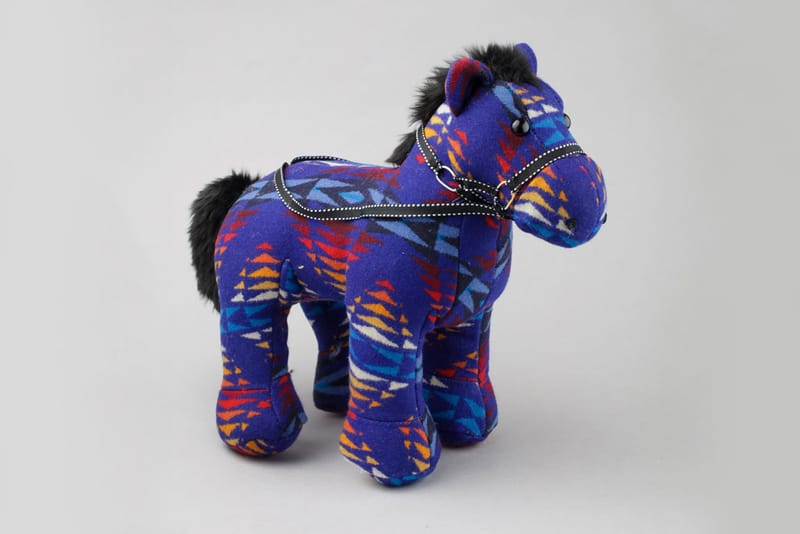 pendleton stuffed horse