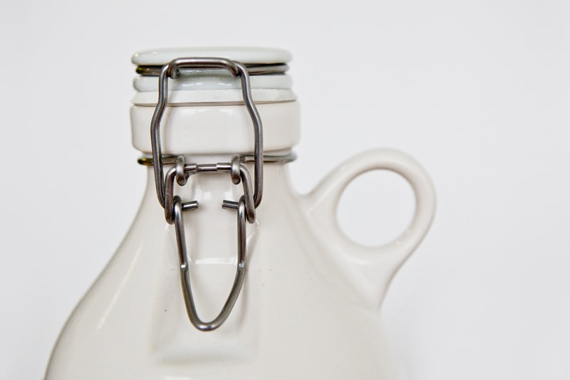Reigning Champ x Portland Growler Co. 64 oz. White Loop-Gloss Growler