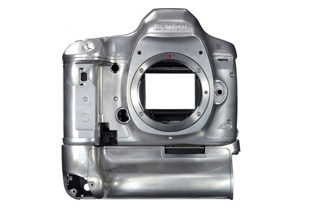 A Look Inside the Canon EOS 5D Mark III