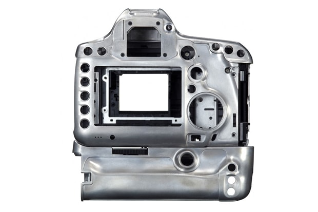 A Look Inside the Canon EOS 5D Mark III