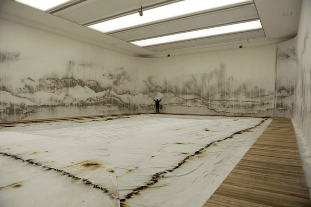 Cai Guo-Qiang - Hangzhou's West Lake Made From Gunpowder 