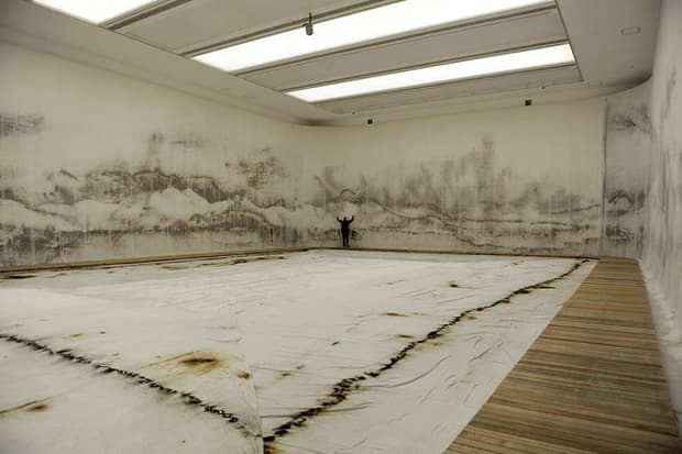 Cai Guo-Qiang - Hangzhou's West Lake Made From Gunpowder