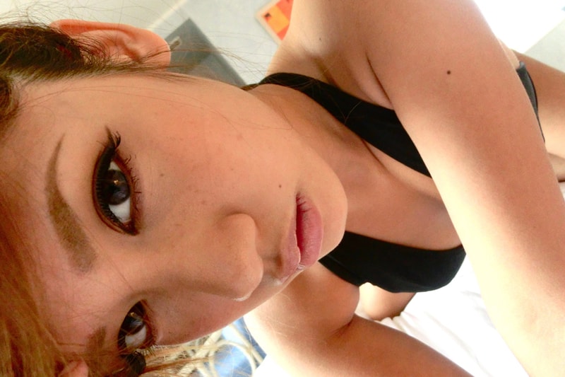 YONE'S GIRLS: Nina 