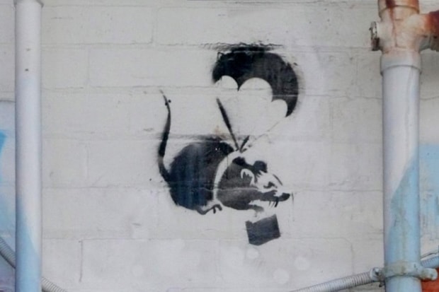 Banksy's 'Parachuting Rat' in Melbourne Destroyed