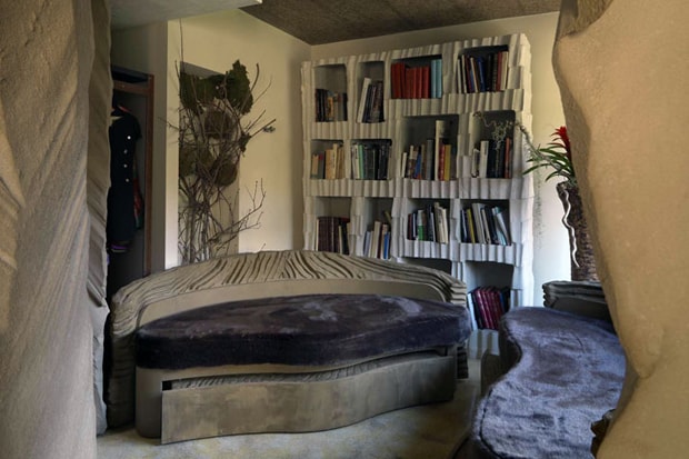 Cave House by Tiziana Serretta 