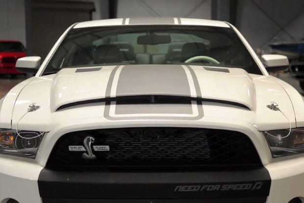 Wide Open Throttle : Carroll Shelby - Racing Legend and Father of the Cobra, GT350 & GT500 Video