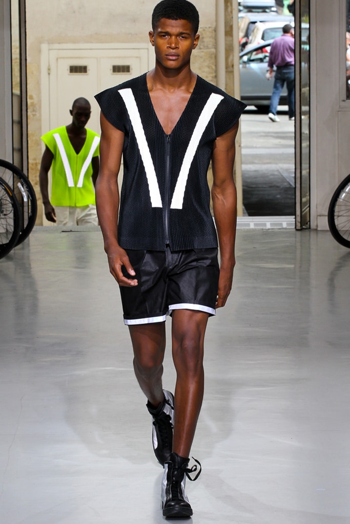 Issey Miyake 2013 Spring/Summer Collection 
