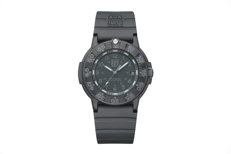 Luminox Navy SEAL Blackout 3001 Watch