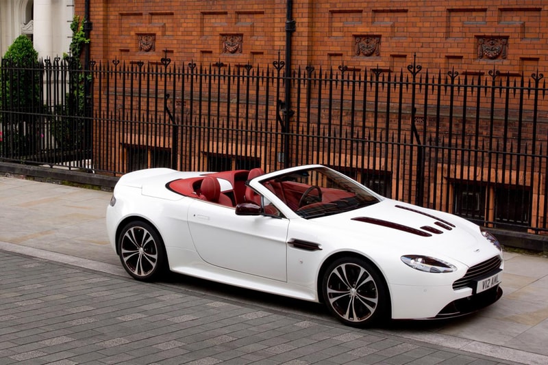 Aston Martin 2013 V12 Vantage Roadster