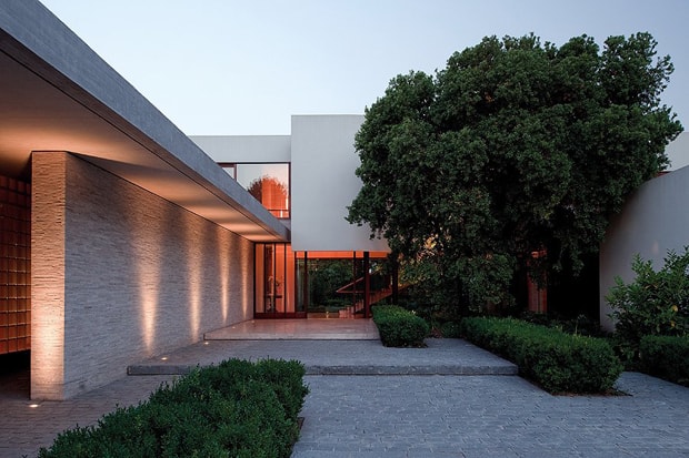 Fray Leon House by 57STUDIO