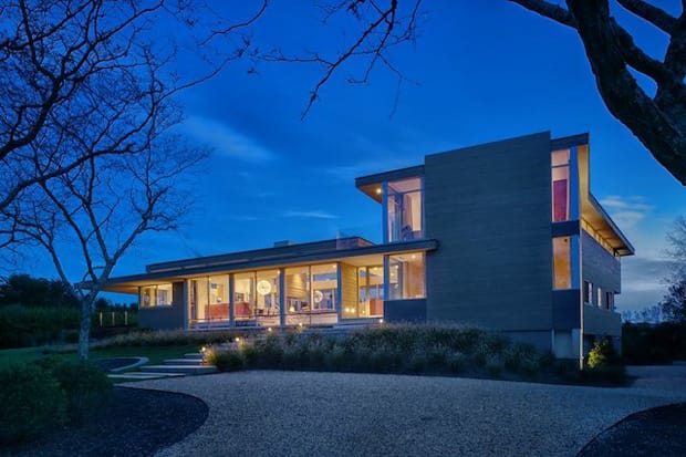 House by the Pond by Stelle Architects