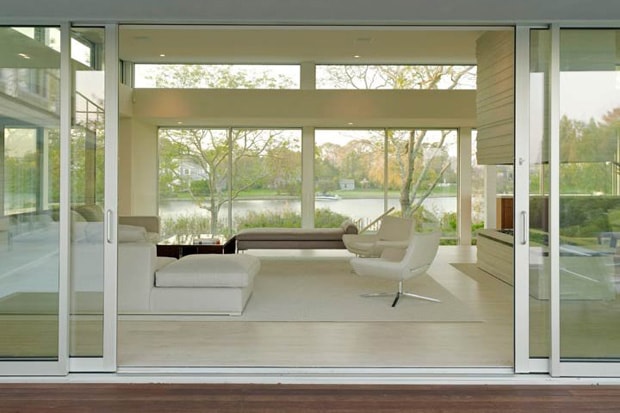 House by the Pond by Stelle Architects