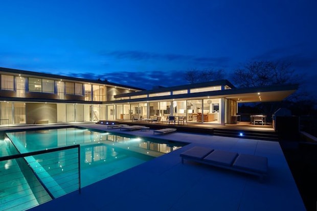 House by the Pond by Stelle Architects
