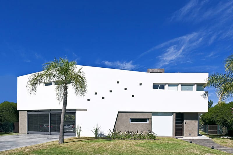 House V by I + GC [arquitectura]