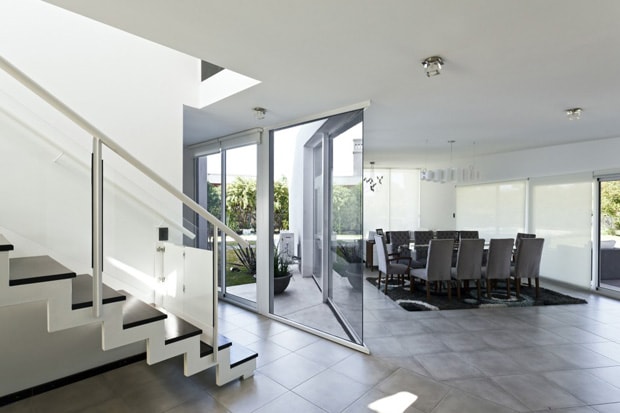 House V by I + GC [arquitectura]
