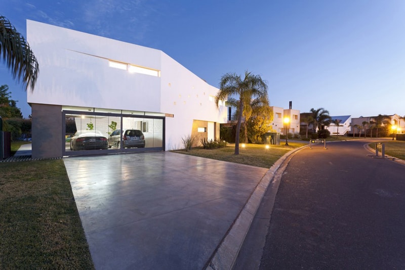 House V by I + GC [arquitectura]