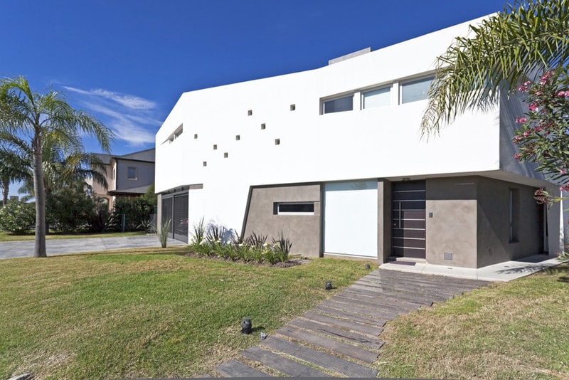 House V by I + GC [arquitectura]