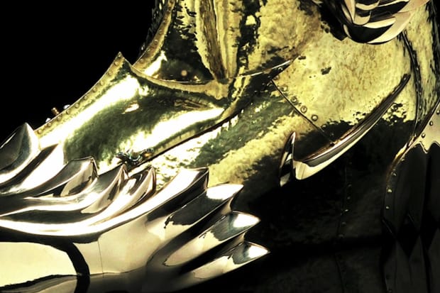 How to Wrap a Nike Zoom Force 1 in Gold by Complete Technique