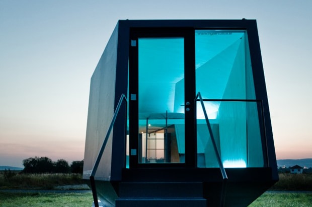 Hypercubus by Studio WG3