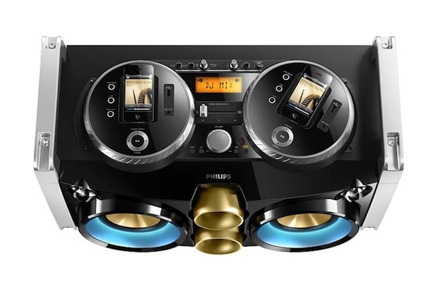 Watch Your iPhones Spin As You DJ on the Philips Mini Hi-Fi System 