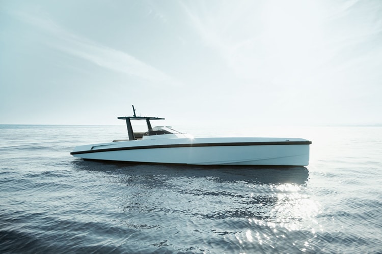 The Wally One, Day Boat