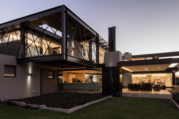 House Ber by Nico Van Der Meulen