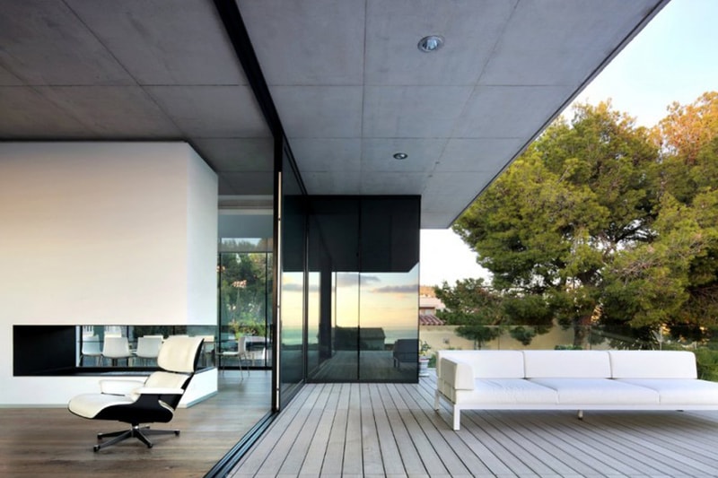 House in Costa d’en Blanes by SCT Estudio de Arquitectura