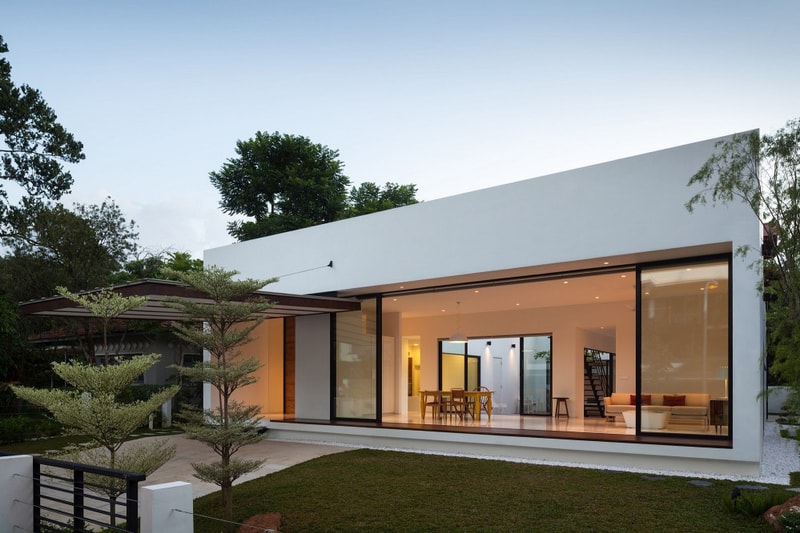 Mandai Courtyard House by Atelier M+A