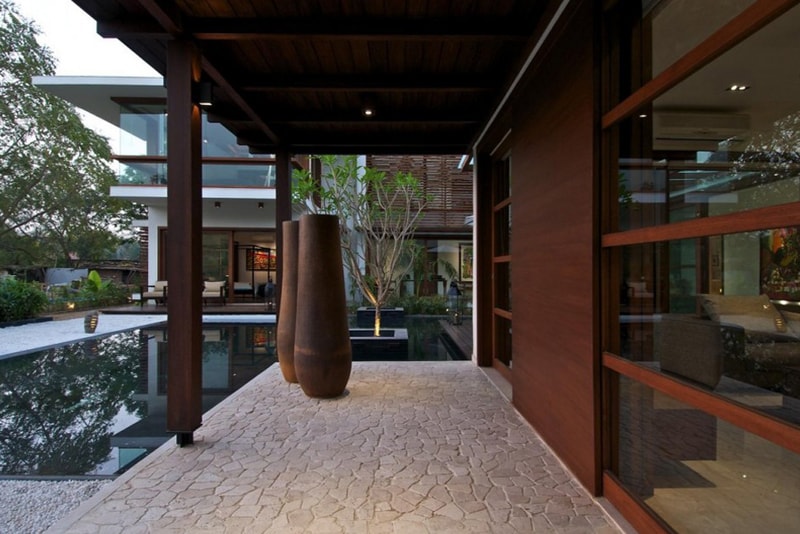 Courtyard House by Hiren Patel Architects