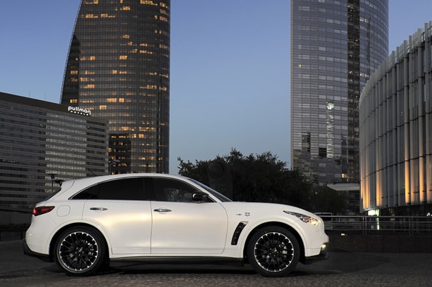 Infiniti FX Vettel Edition