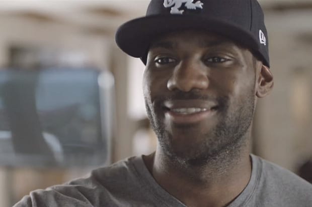 LeBron James Takes the Samsung Galaxy Note II Out for a Day