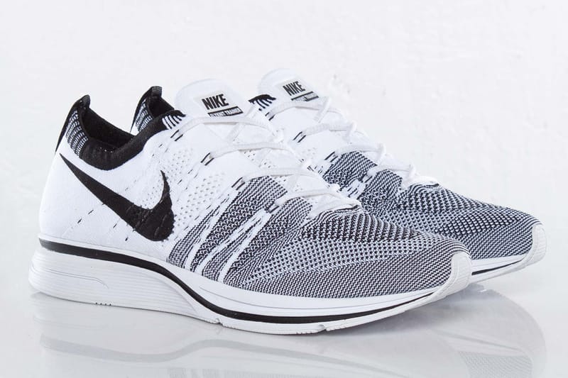 Nike Flyknit Trainer+ Black/White