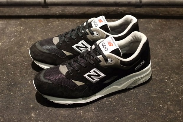 New Balance 2012 Winter CM1600 Black and Red Pack 