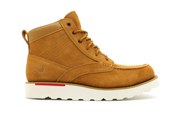 Nike Kingman Leather Boot