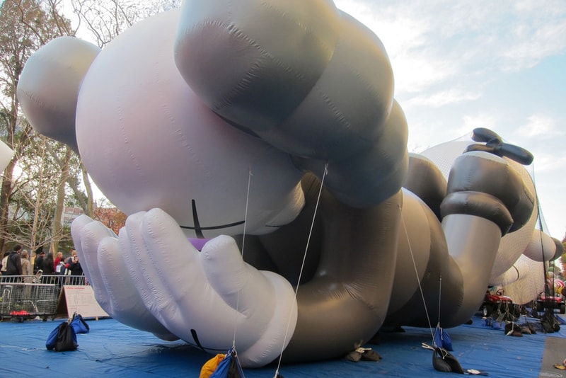 Setting Up the KAWS Companion Balloon for Macy's Thanksgiving Parade