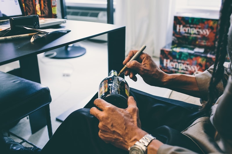 THROUGH THE LENS: trashhand