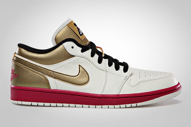 Air Jordan 1 Low Sail/Sport Fuschia - Metallic Gold - Black
