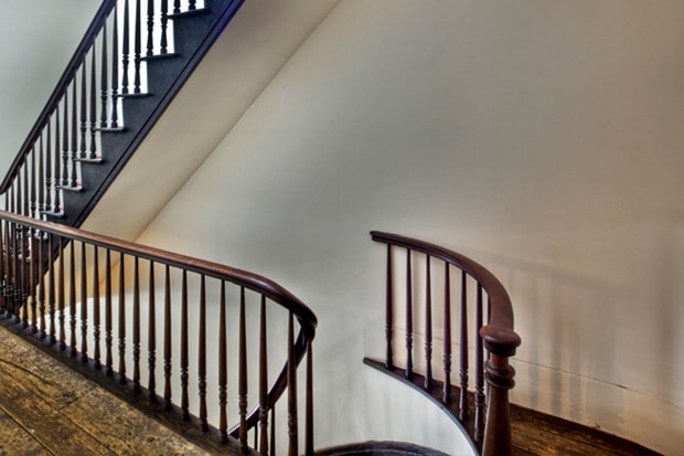 Famed Photographer Annie Leibovitz Lists Her $33 Million Home in the West Village