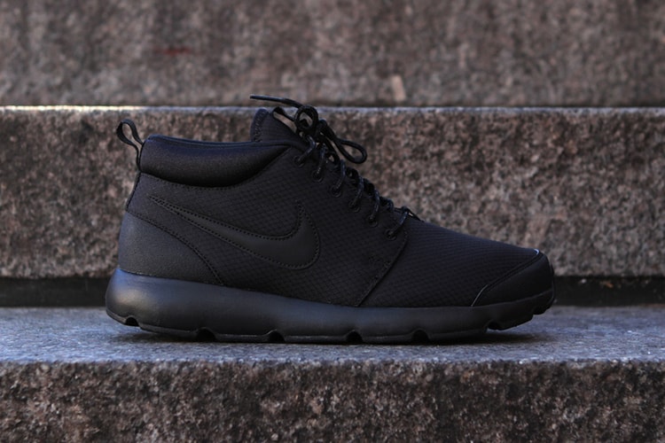 Nike Roshe Run Trail "Blackout"